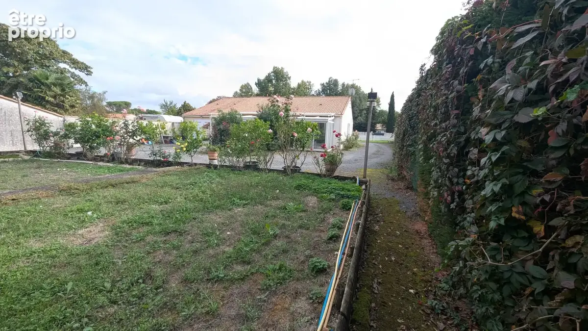 Magné - maison d'habitation de plain pied - avec accès à la sevre - photo 12