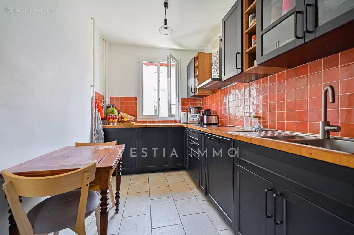 Appartement à ASNIERES-SUR-SEINE