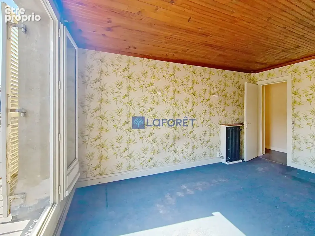 Etienne MARCEL - balcon - 2/3 Chambres - photo 7