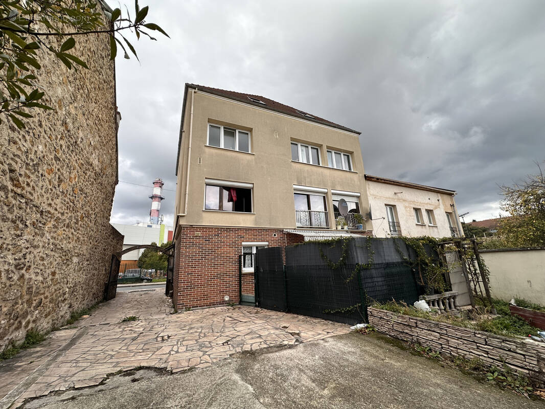 Appartement à STAINS