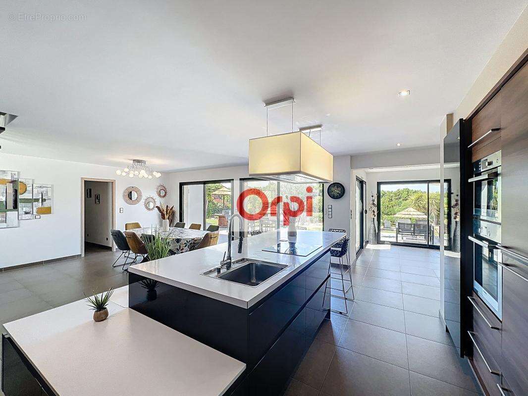 Maison à PORTO-VECCHIO