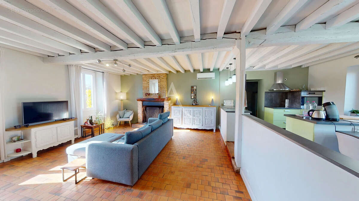 Maison Fay aux Loges 8 pièce(s) - 187 m² - photo 3
