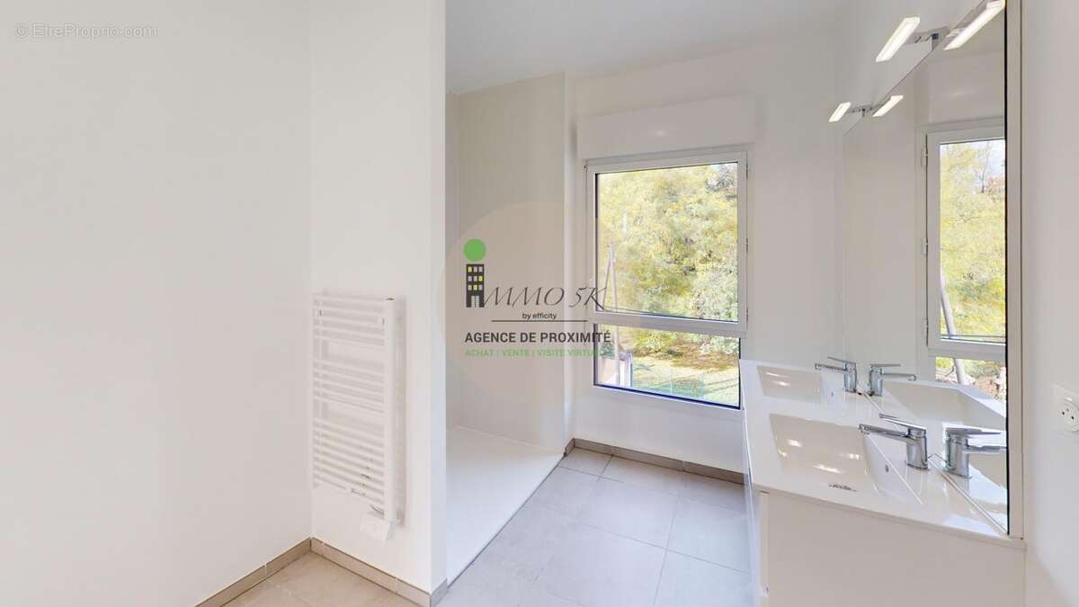 Appartement à RILLIEUX-LA-PAPE