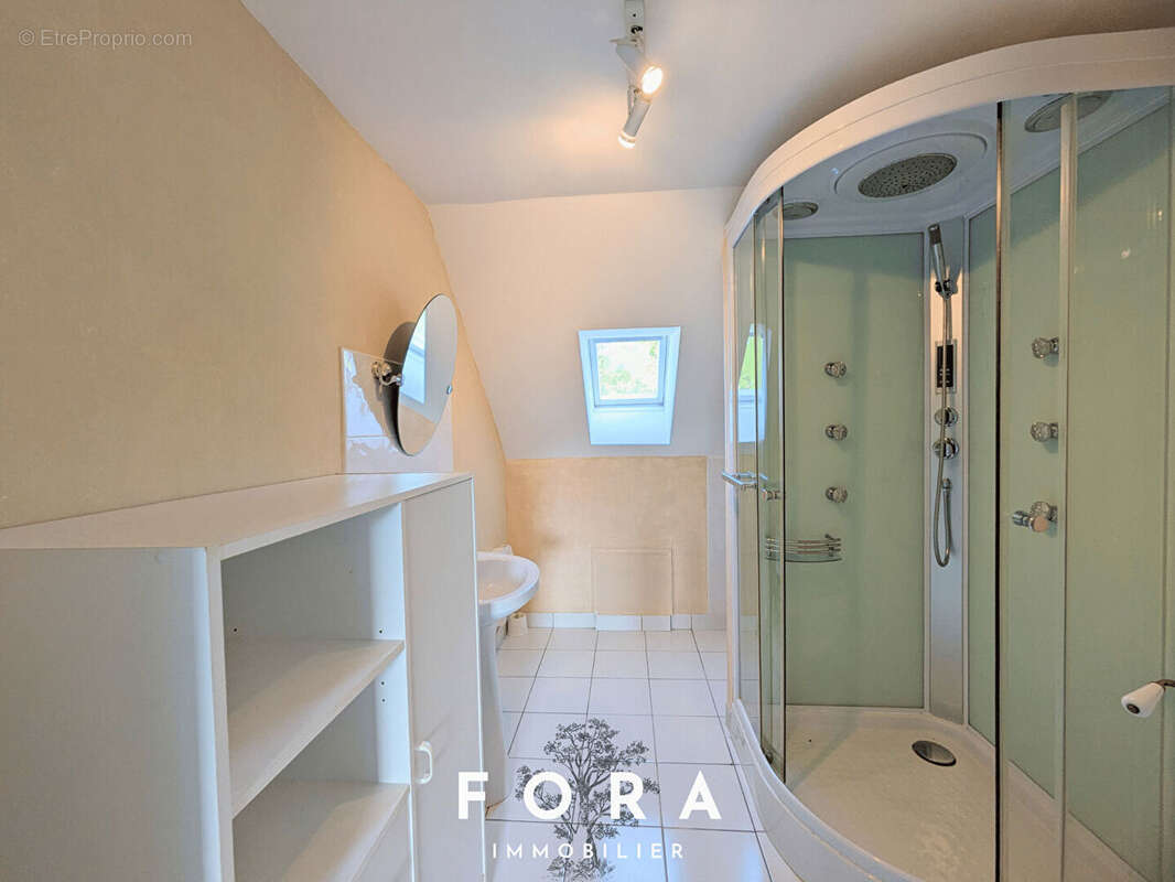 Maison 160 m² à Pont-D'ouilly  - photo 16