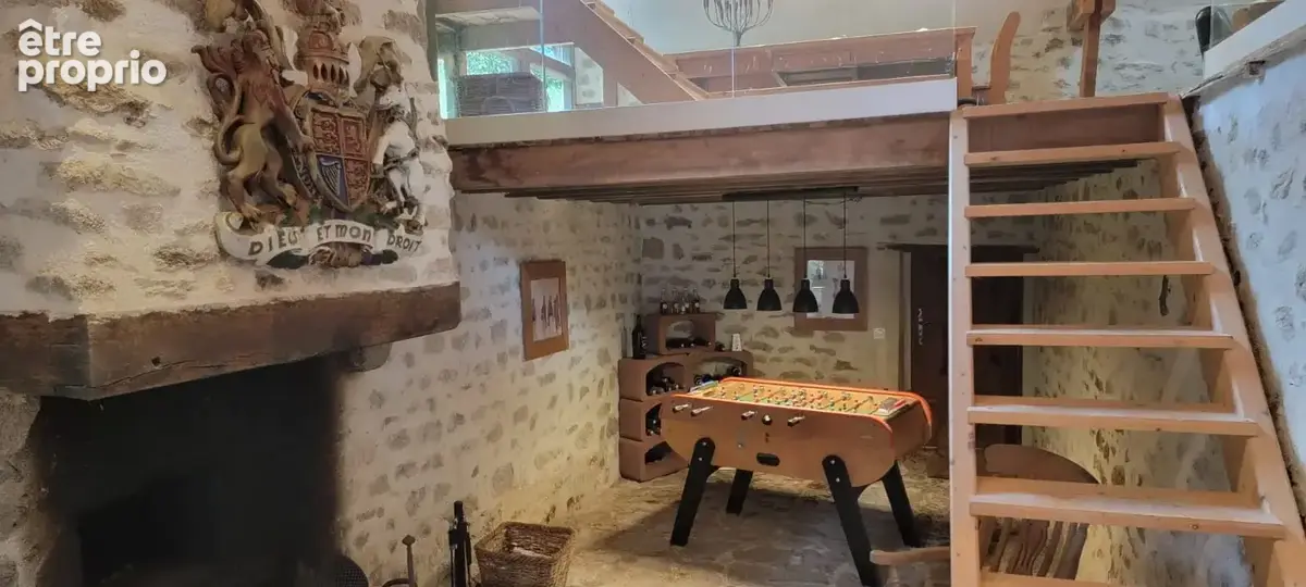 Maison 6 pièces 156 m² à vendre à Dun-Le-Palestel (23800) - photo 392