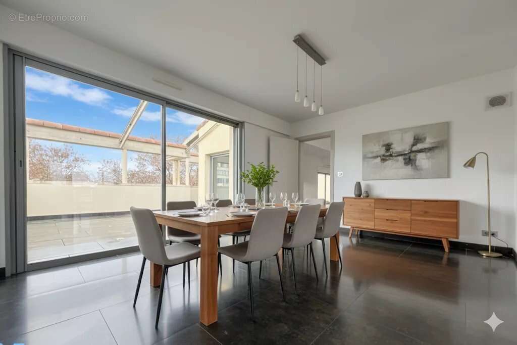 Appartement à NIMES