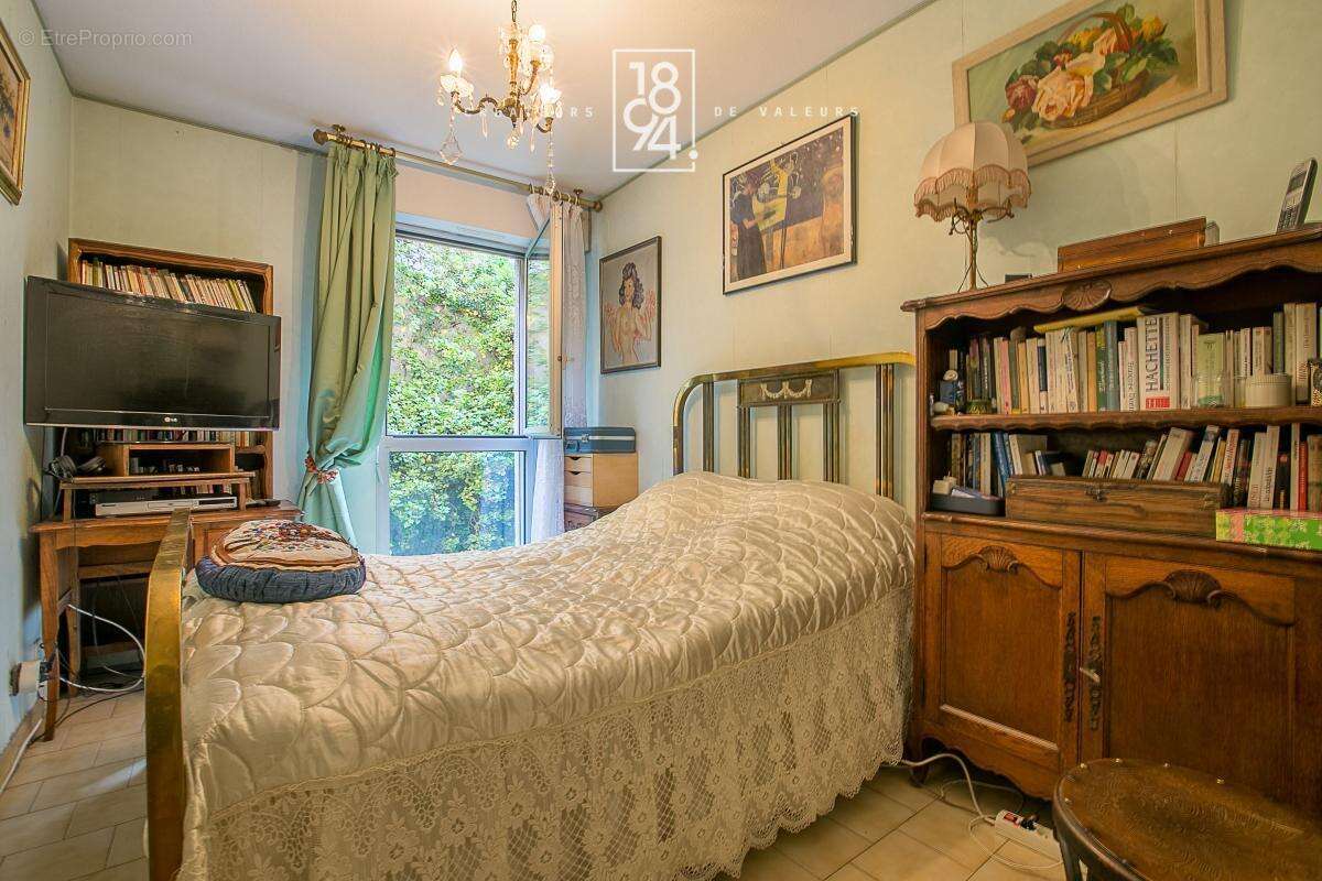 Appartement à MARSEILLE-3E