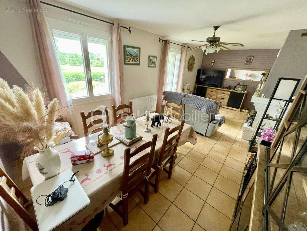 Maison familiale de plain-pied avec sous-sol total – Chaumont-en-Vexin - photo 8