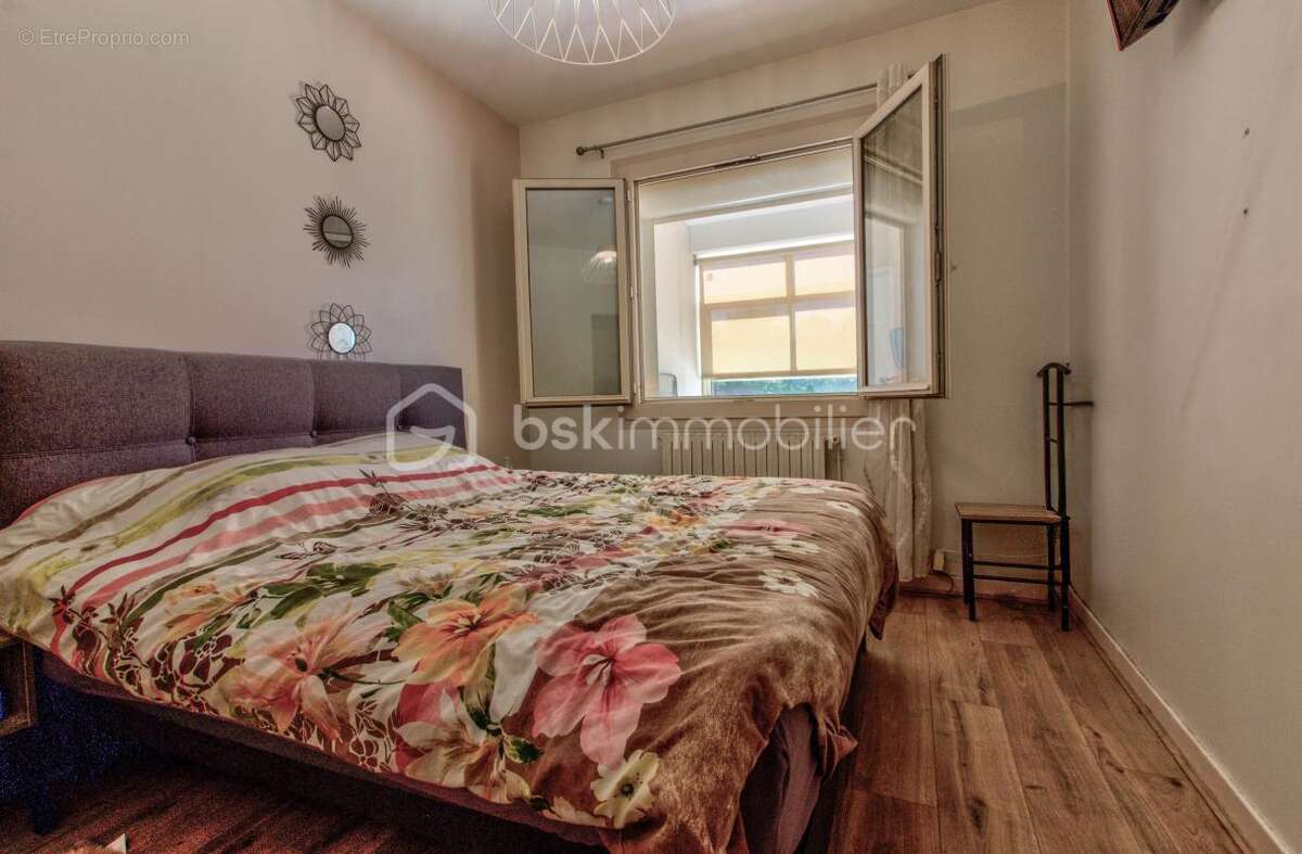 Maison à MONTELIMAR