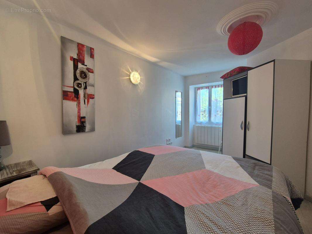 Maison à CONDAT-SUR-VEZERE