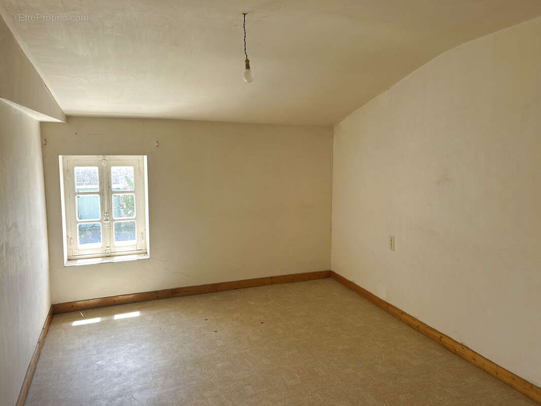 Maison à LE LOROUX-BOTTEREAU