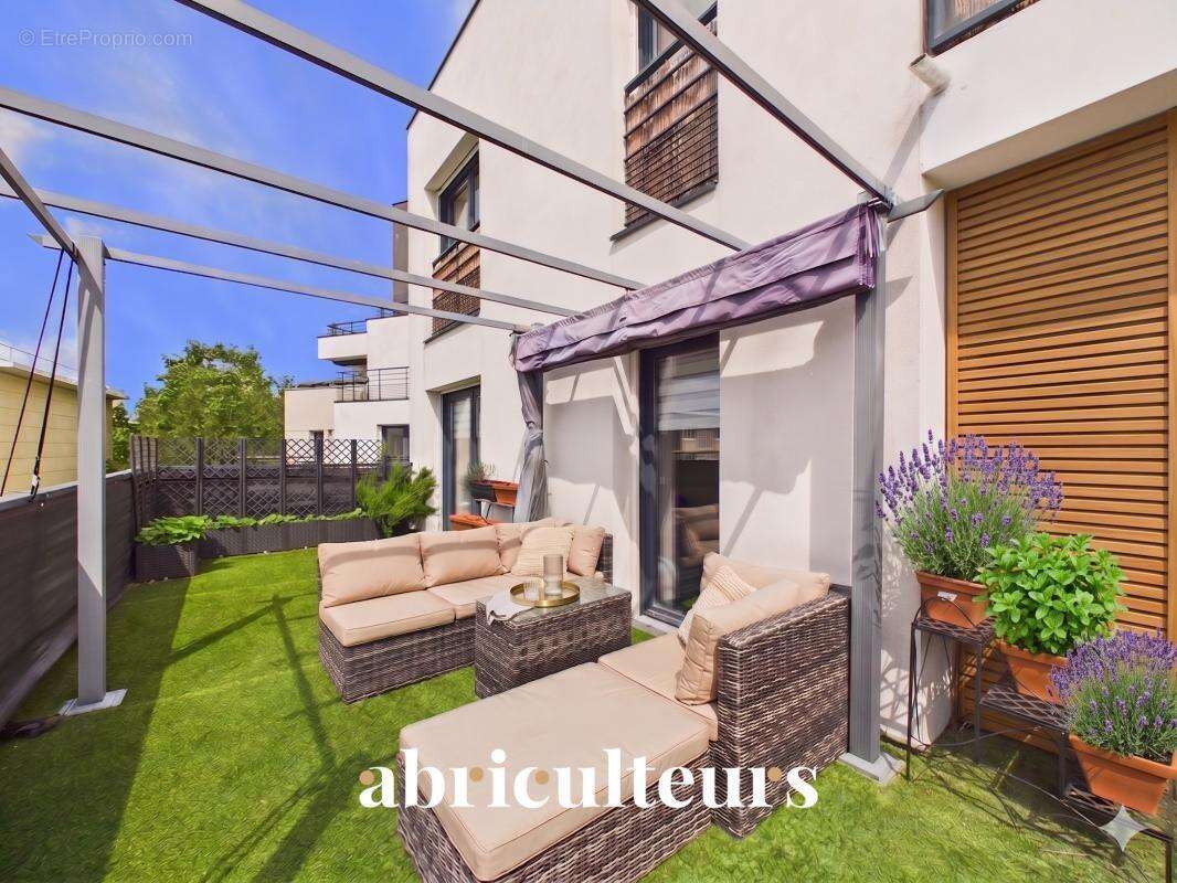 Appartement à COLOMBES