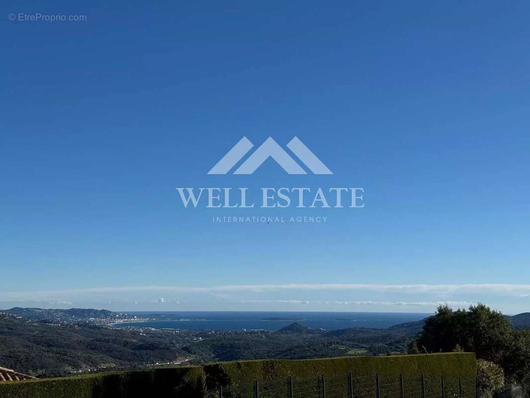 Maison à LES ADRETS-DE-L&#039;ESTEREL