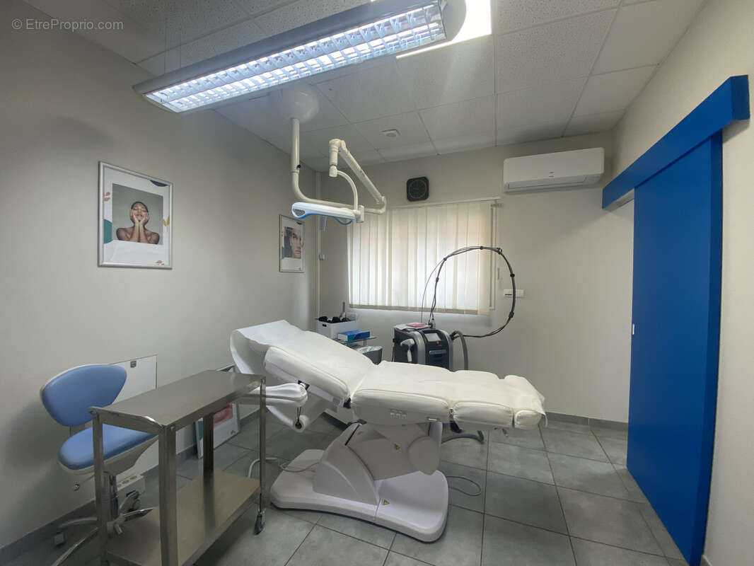 Commerce à CARCASSONNE