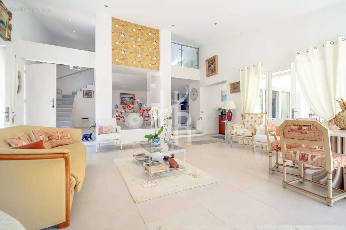Achat / Vente villa Mougins vue village - photo 8