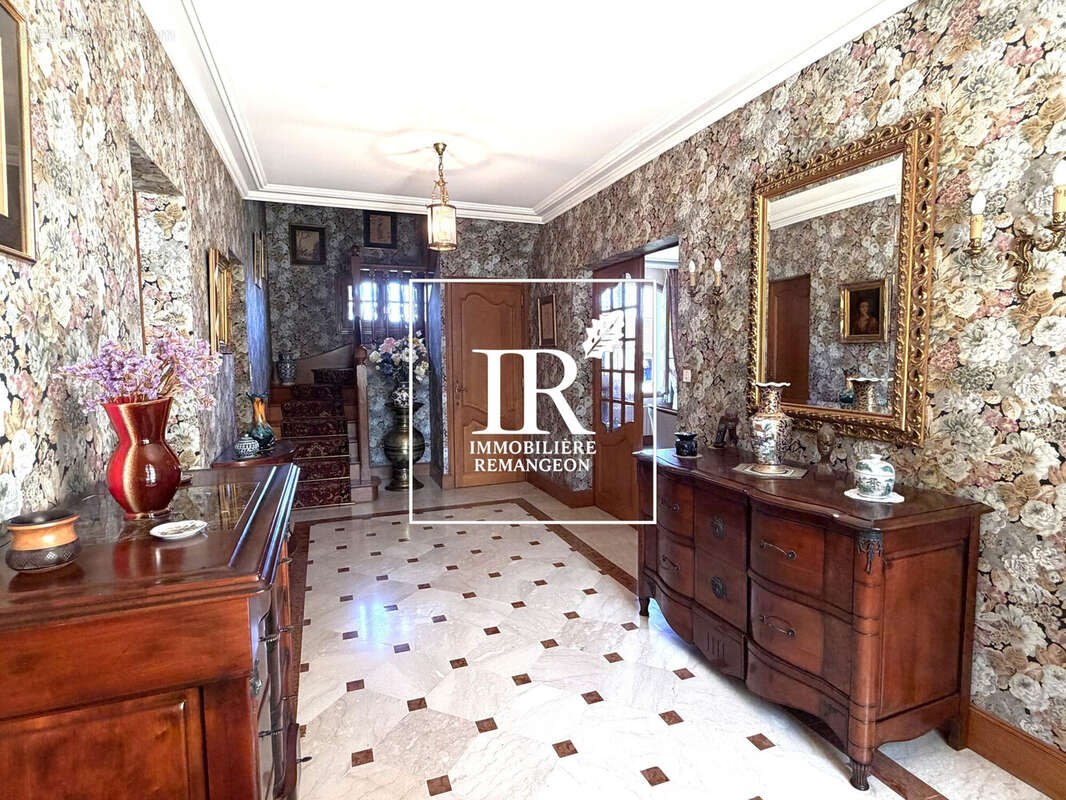 Maison 196 m² à Lamotte-Beuvron  - photo 6