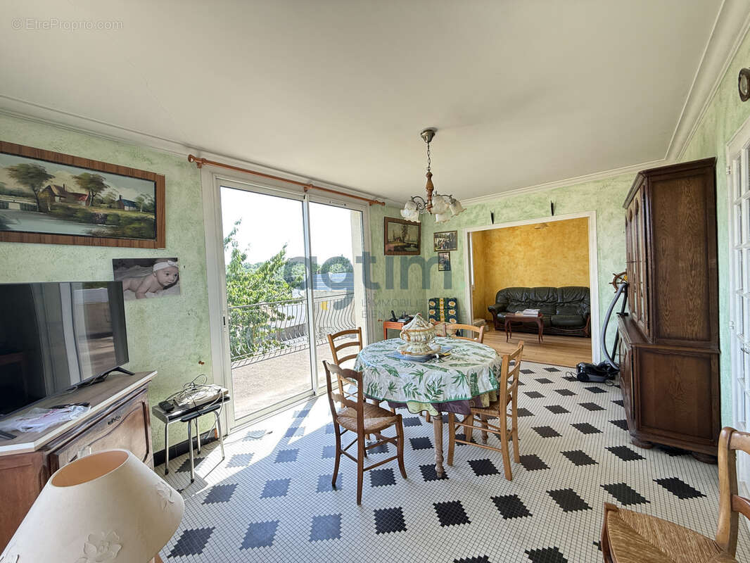 Maison à MONTAIGU