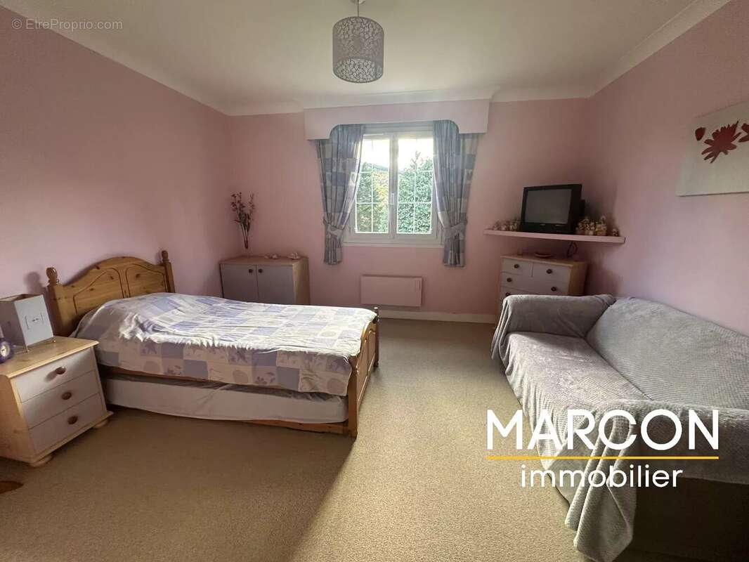 Maison à SAINT-SULPICE-LAURIERE