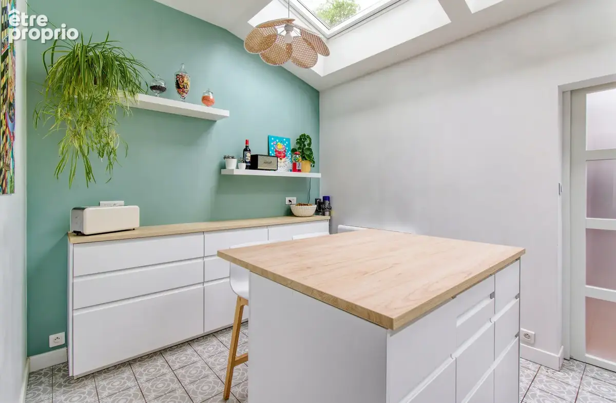 Bourg de Couffé, Maison ancienne rénovée, 205 m2, 5 chambres - photo 7