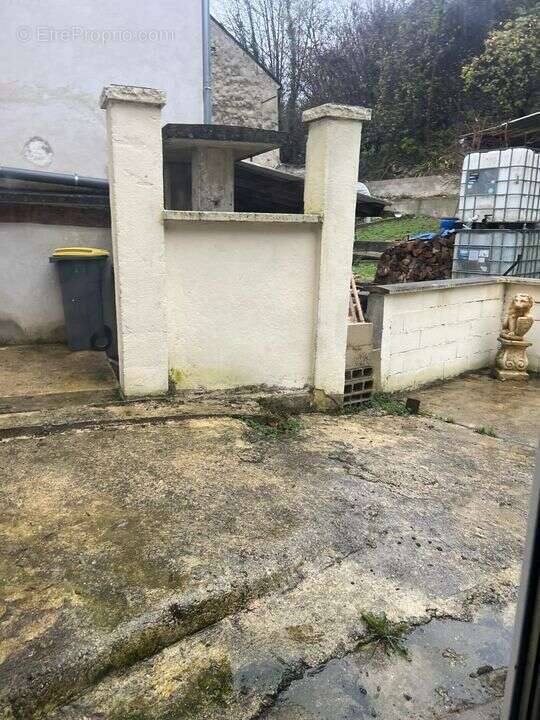 Maison à MONTREUIL-AUX-LIONS