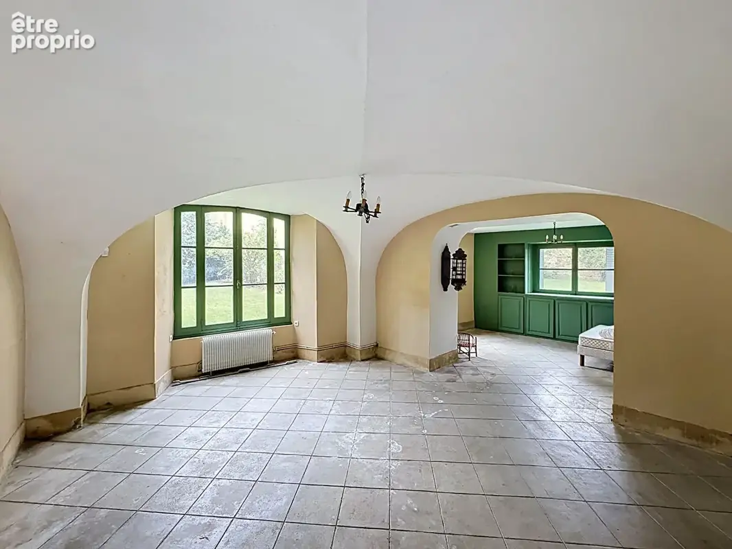 Maison centre vic le comte - 470 m² habitables - photo 5