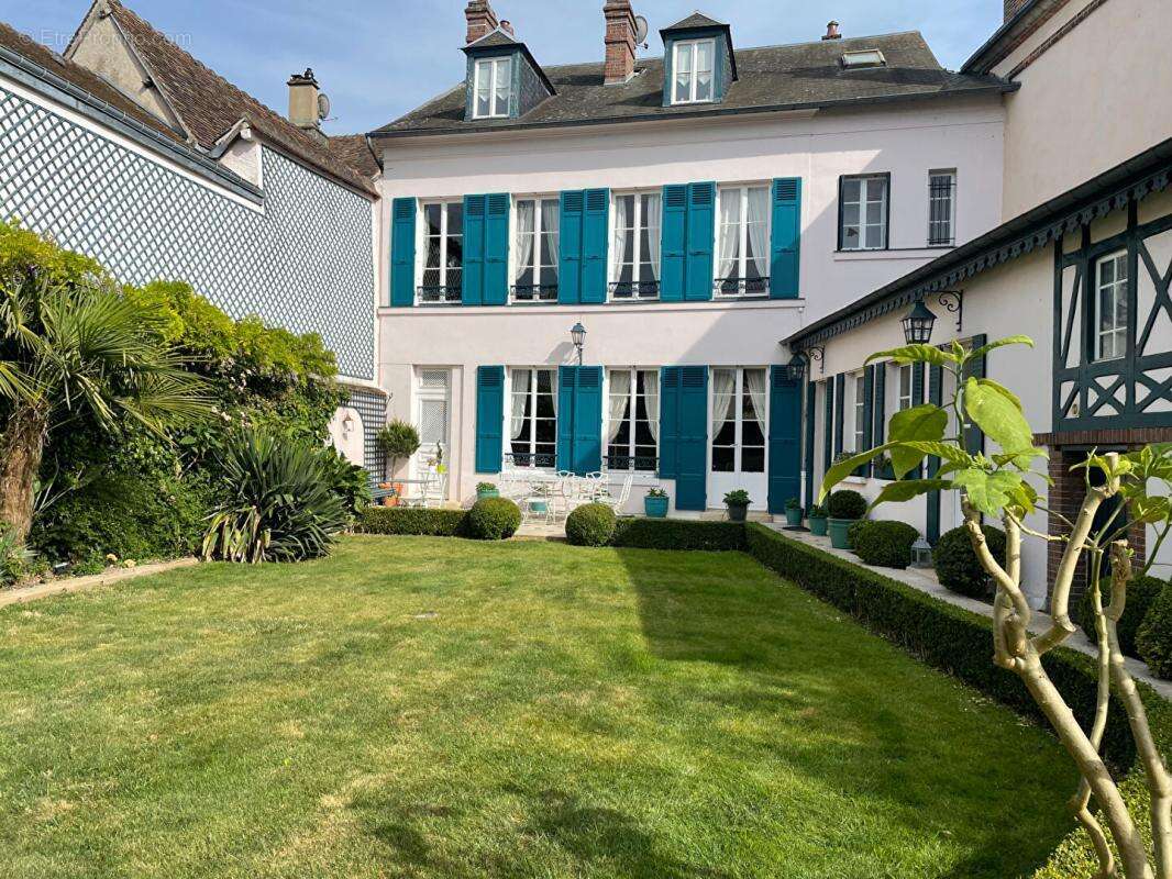 Maison à NOGENT-LE-ROI