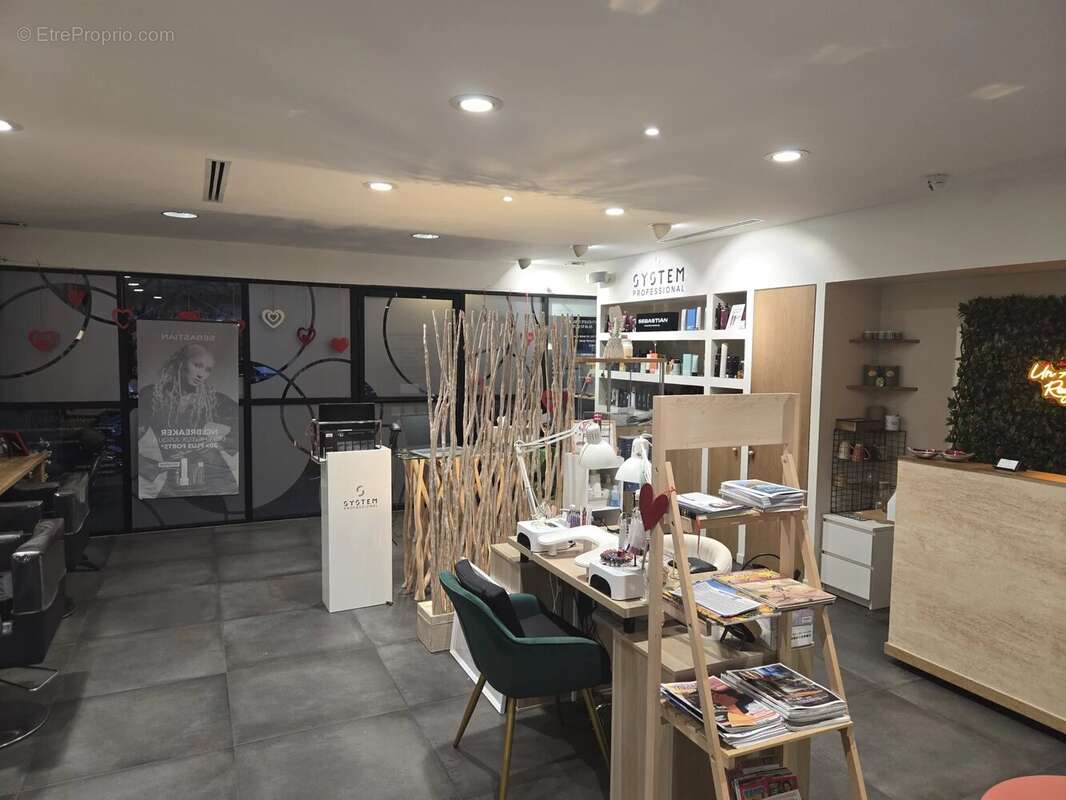 Commerce à LE LAVANDOU