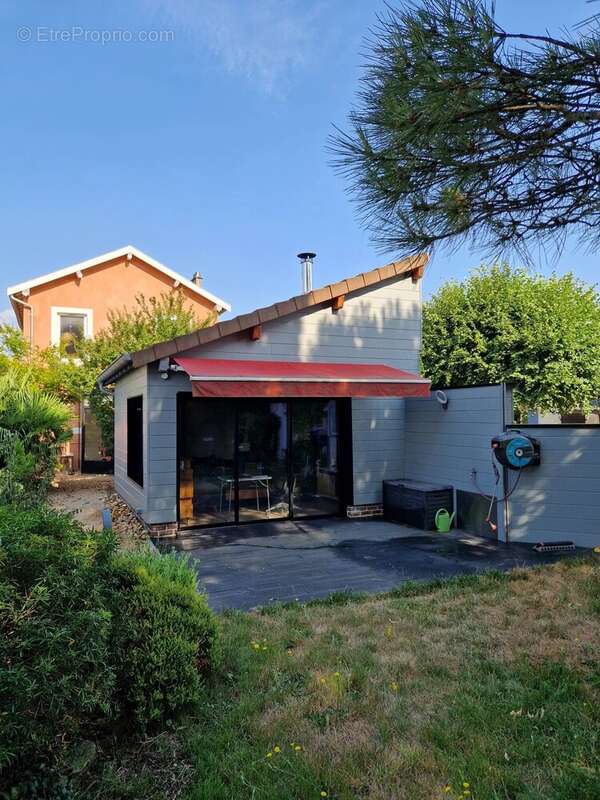 Maison 115 m² à Replonges  - photo 4