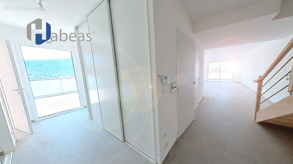 Appartement à ALLEMOND