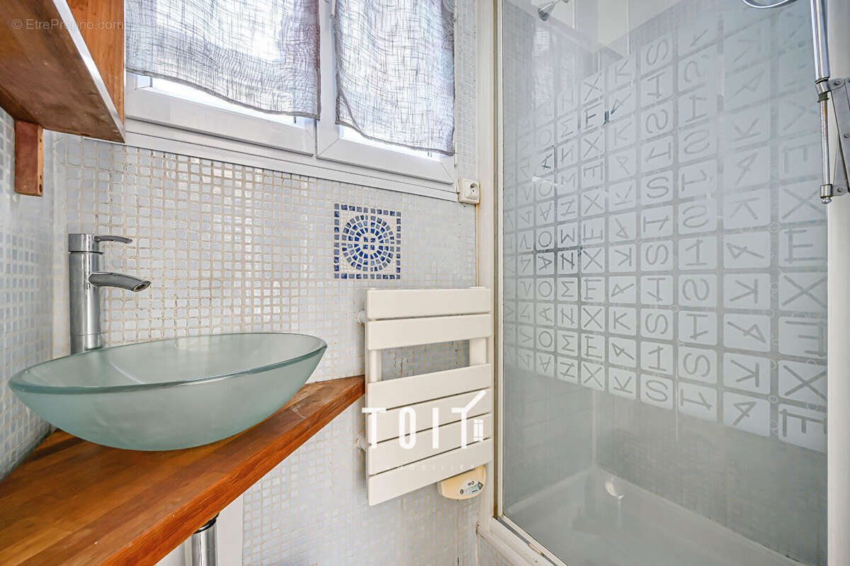 Appartement à PARIS-14E