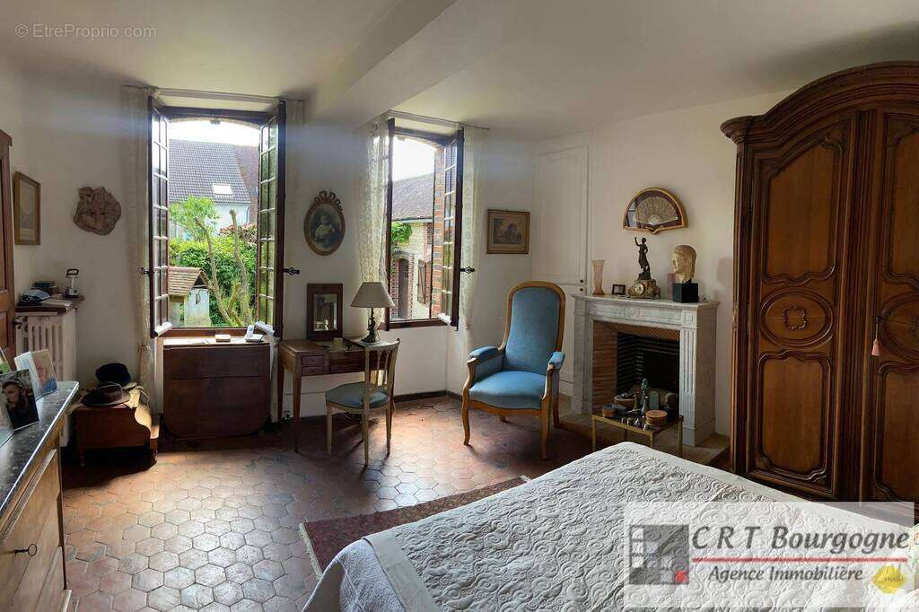 Maison à SAINT-MAURICE-LE-VIEIL