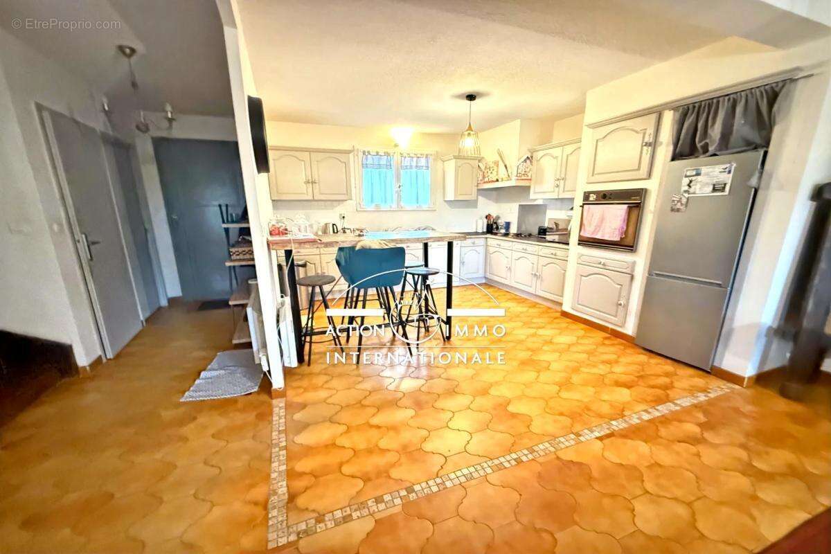 Maison à SAINT-MARTIN-DE-CRAU