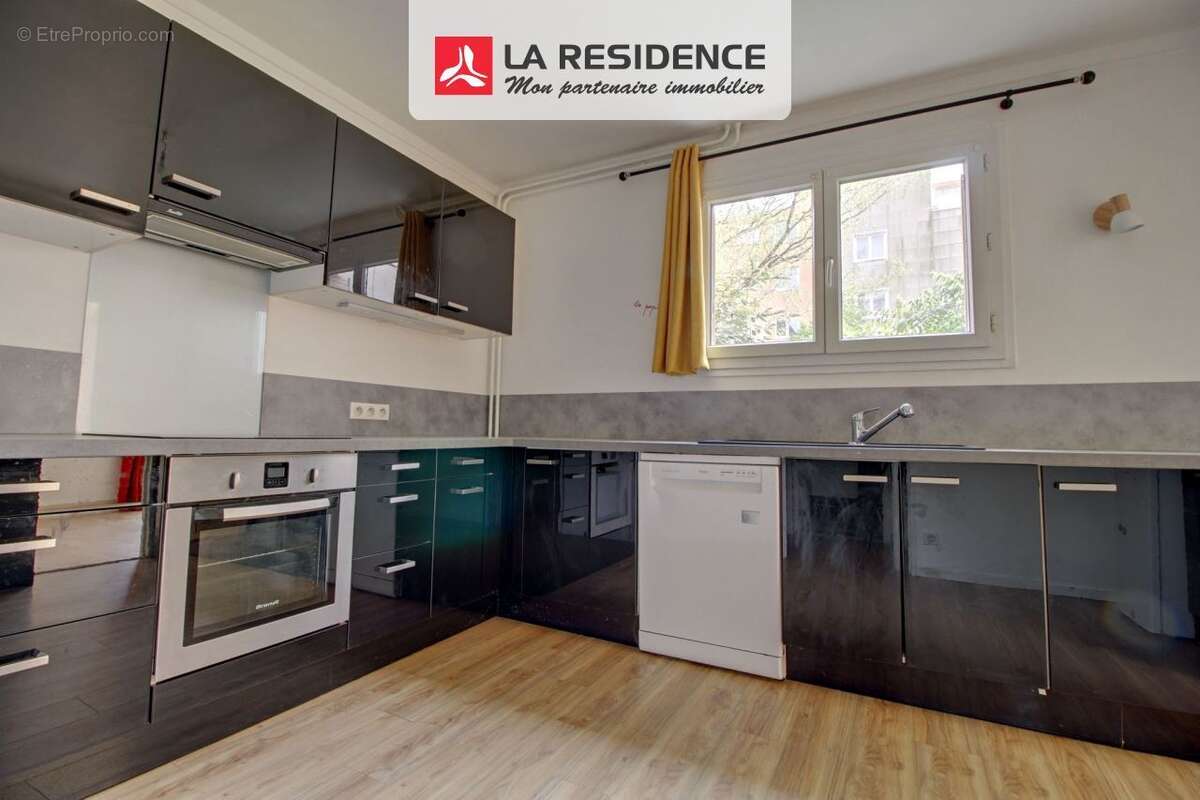 Appartement 70 m² à Cergy  - photo 3
