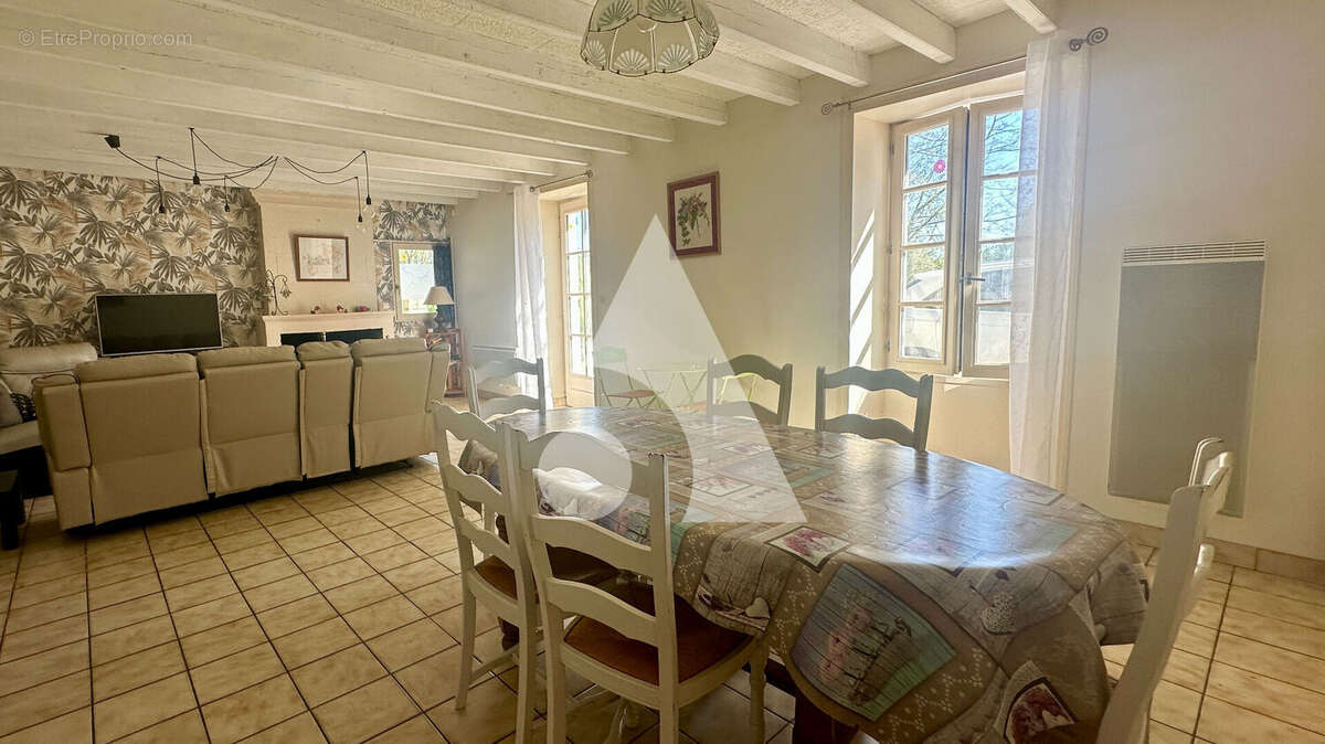 Maison à LE MAZEAU