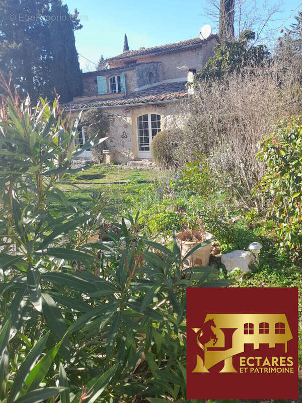 Maison à LORGUES
