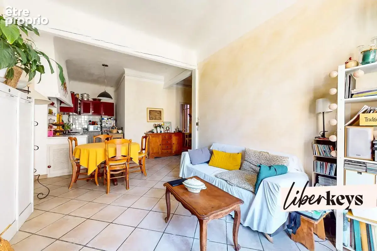 Aubagne centre T4 atypique ~87m² + terrasse ~16m² et des rangements - photo 4