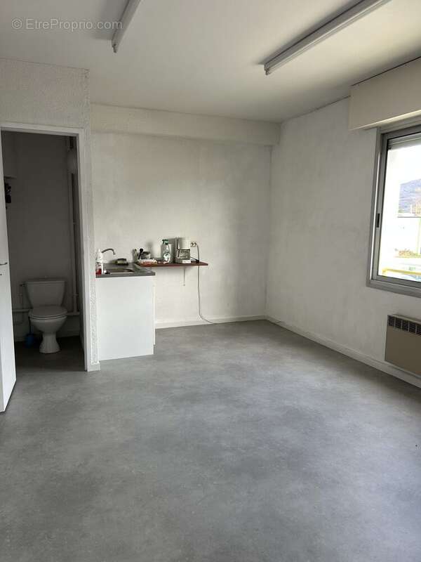 Commerce 118 m² à Privas  - photo 9