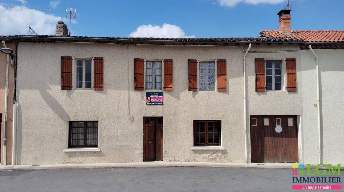 Maison à MONTANS