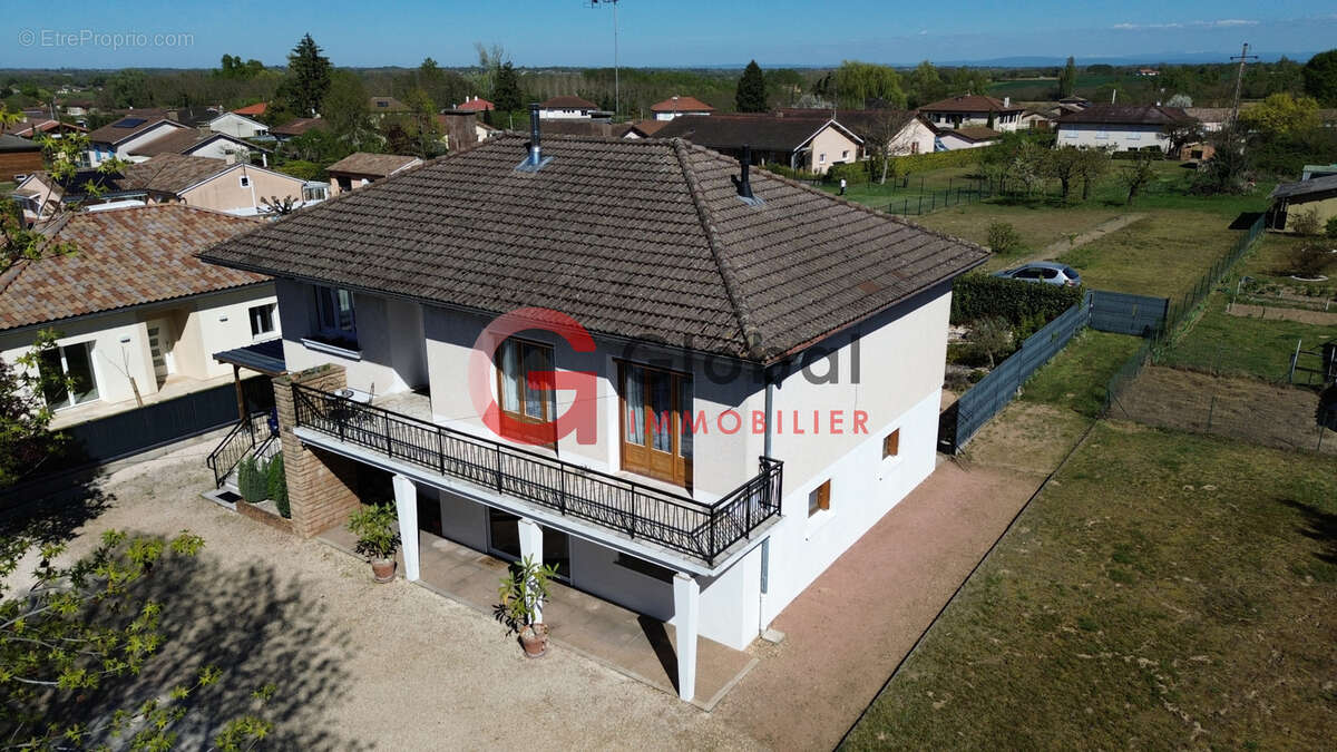 Maison à GRIEGES