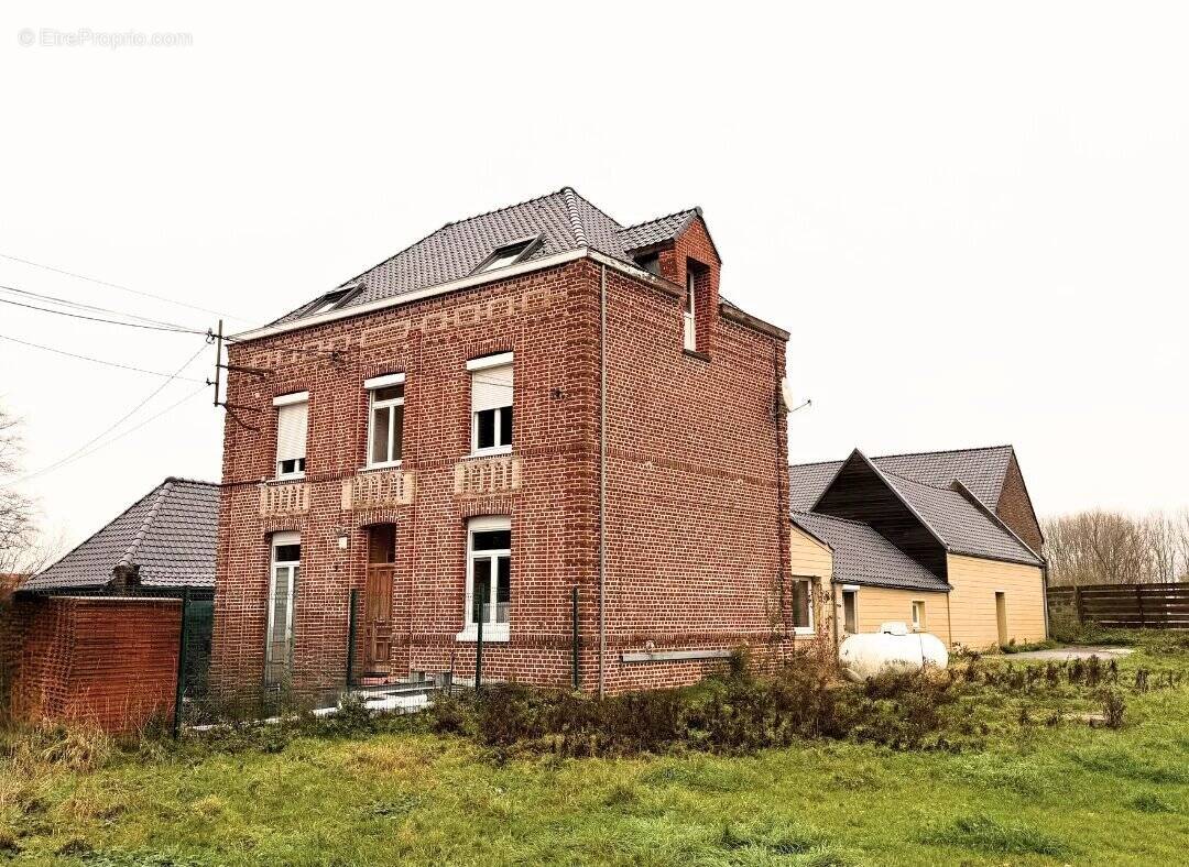 Maison à MILLONFOSSE