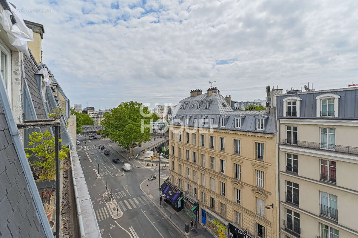 Appartement à PARIS-10E
