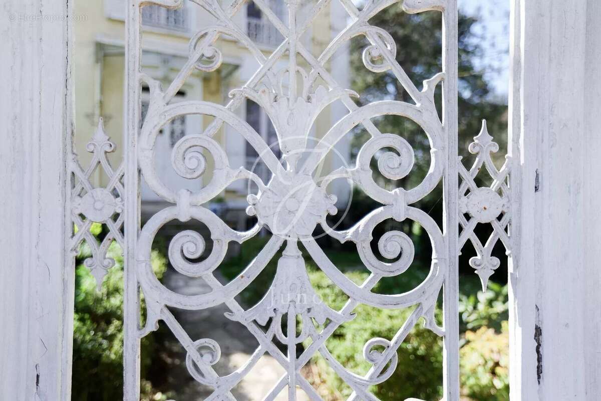 Maison à LE VESINET