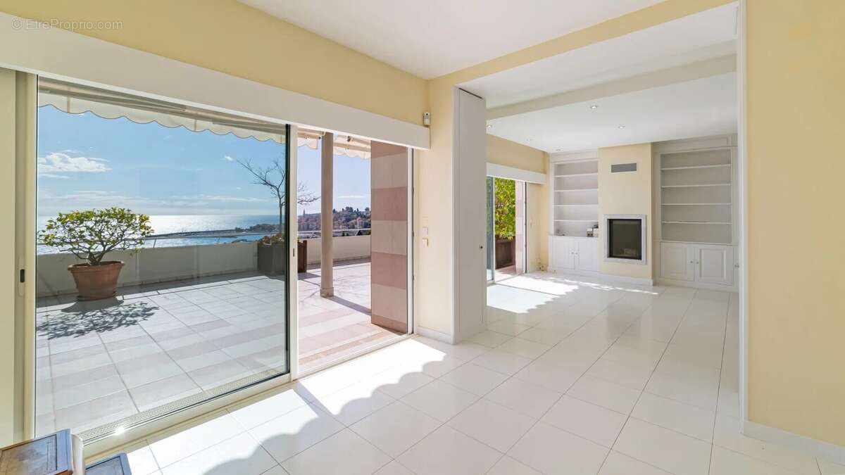 Appartement à MENTON