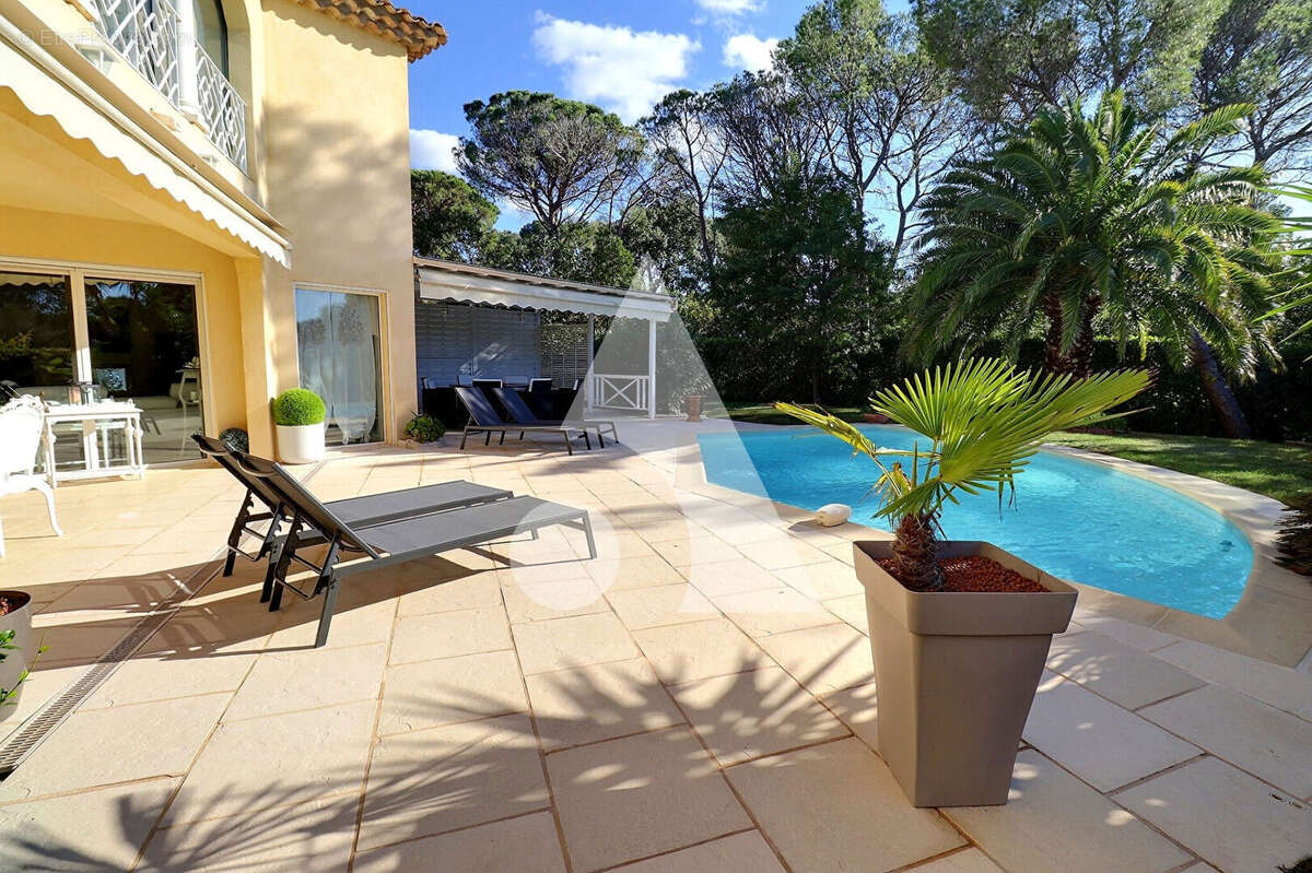 Maison à SAINT-RAPHAEL