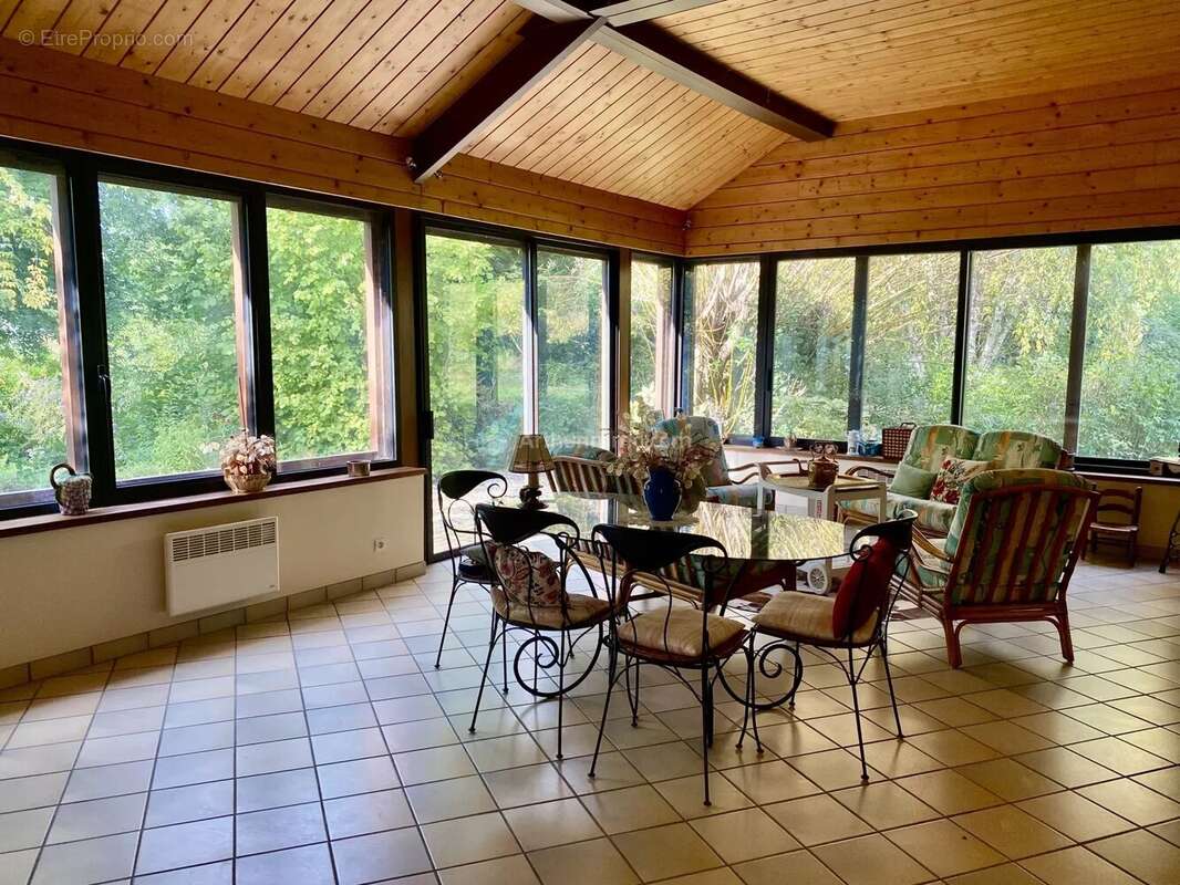 Maison à LA CHARTRE-SUR-LE-LOIR