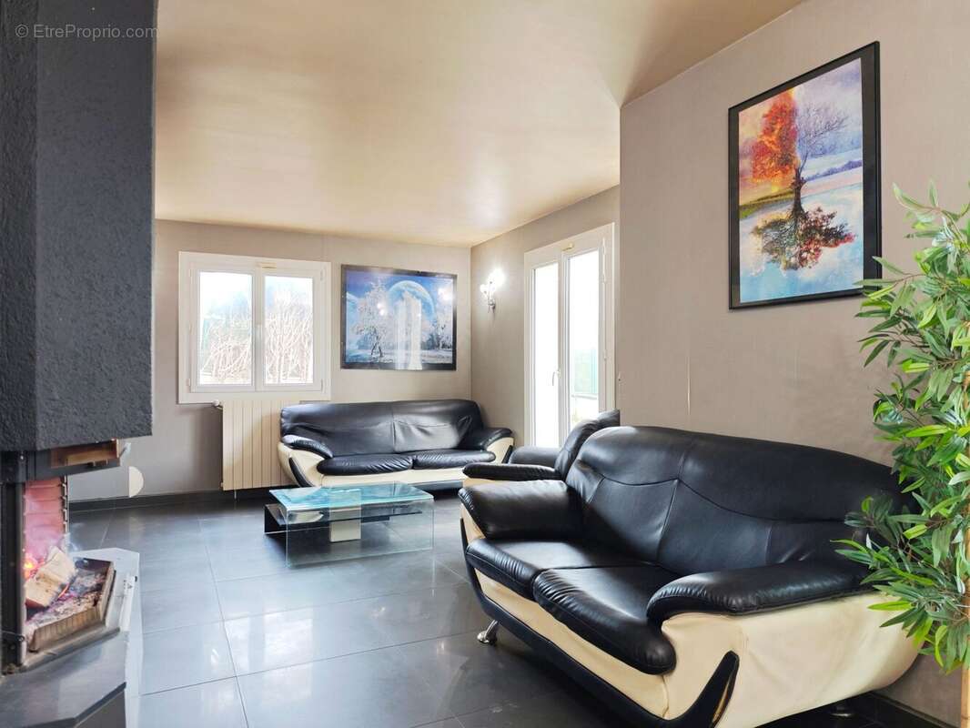 Maison 166 m² à Gex  - photo 5