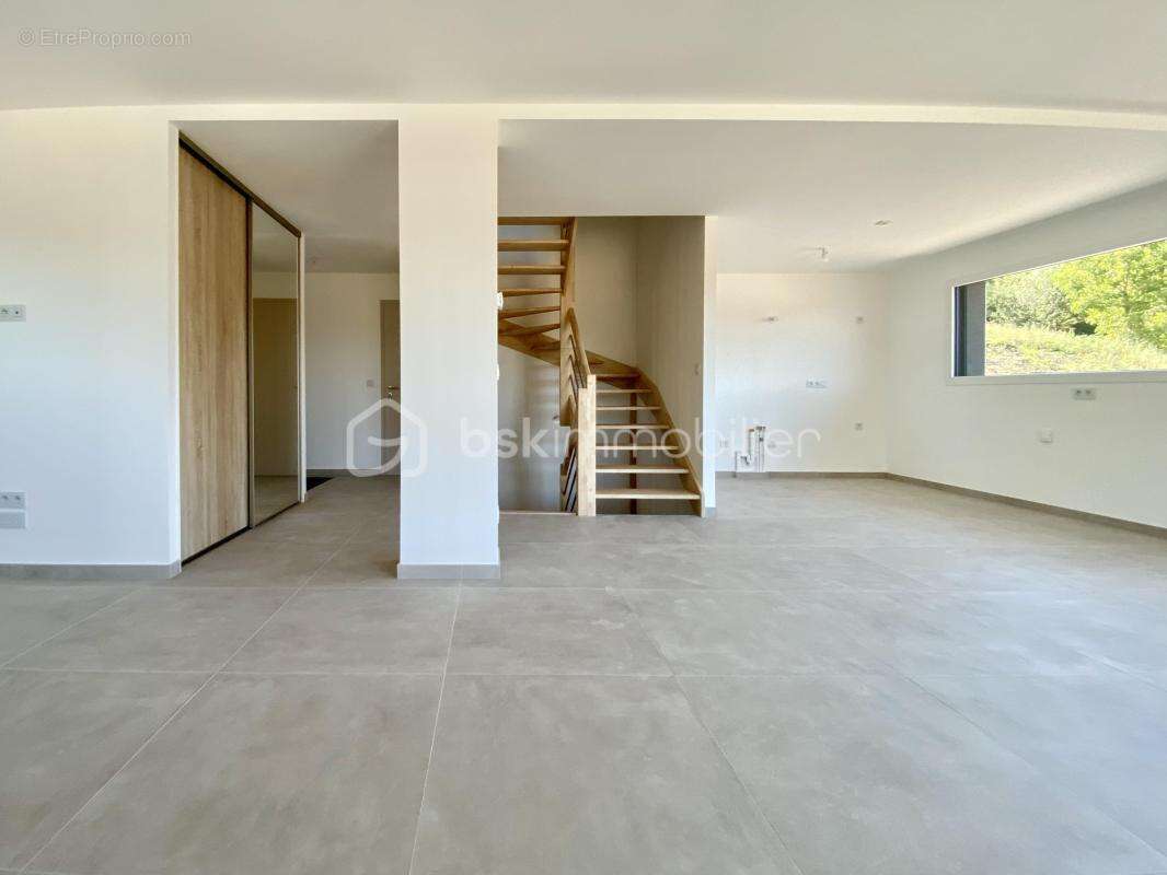 Magnifique maison 5 pièces sur 1088m2 de terrain à l'entrée de Sillingy - photo 5