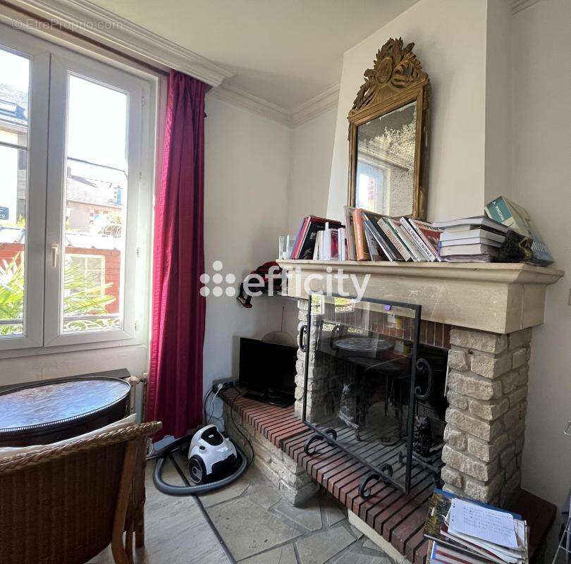 Maison à OUISTREHAM