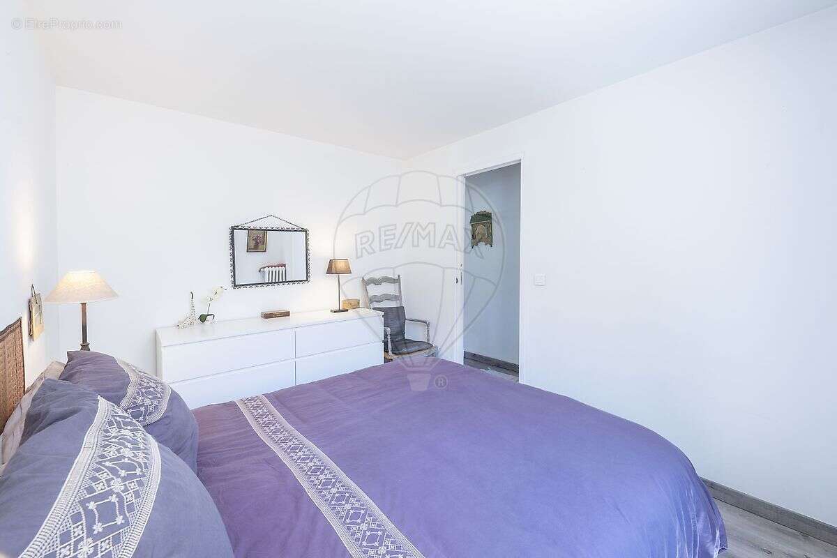 Appartement à MARSEILLE-7E