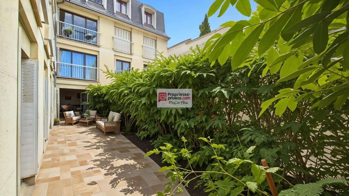 Appartement à VERSAILLES